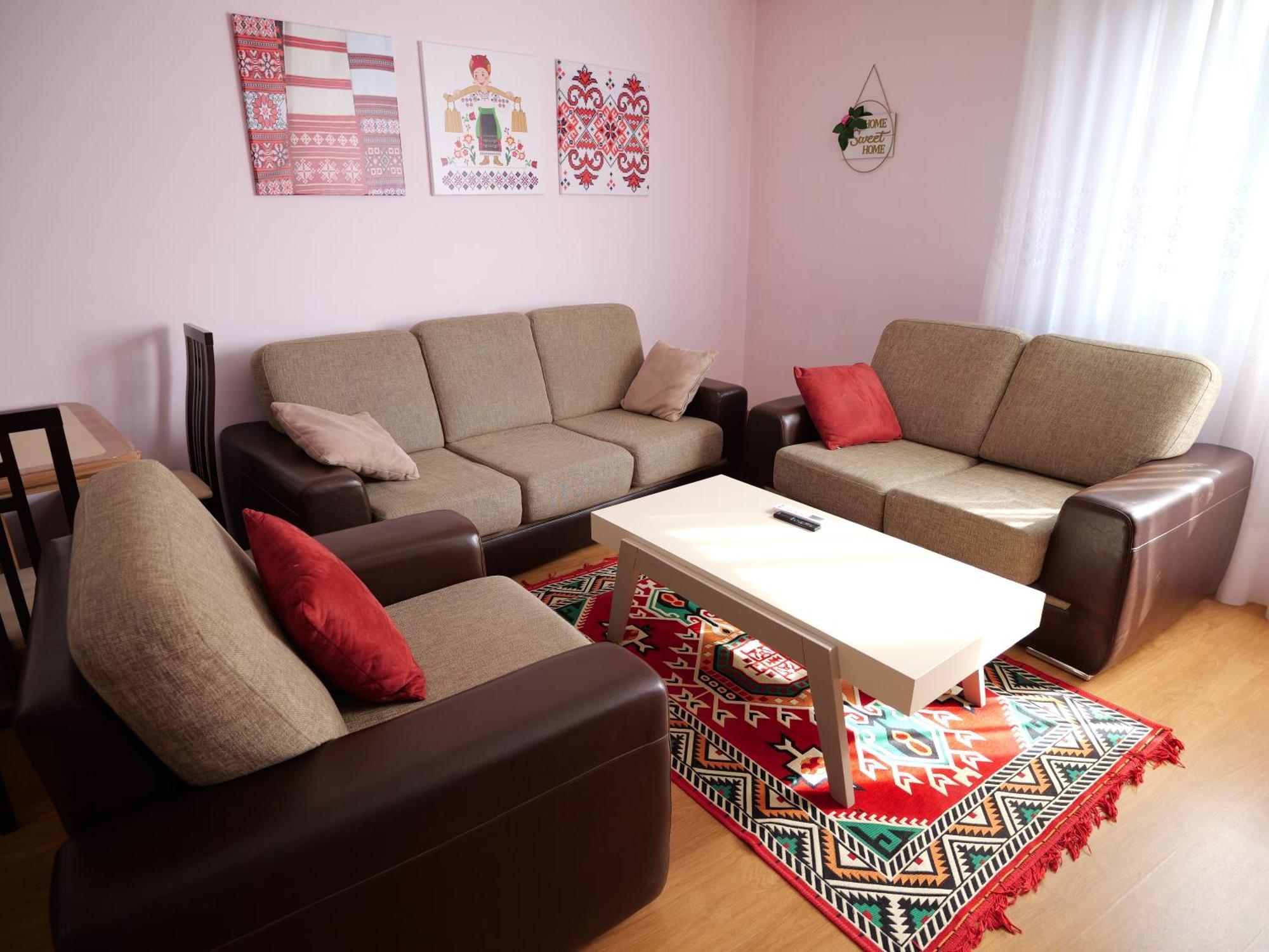 Fisi Apartment *