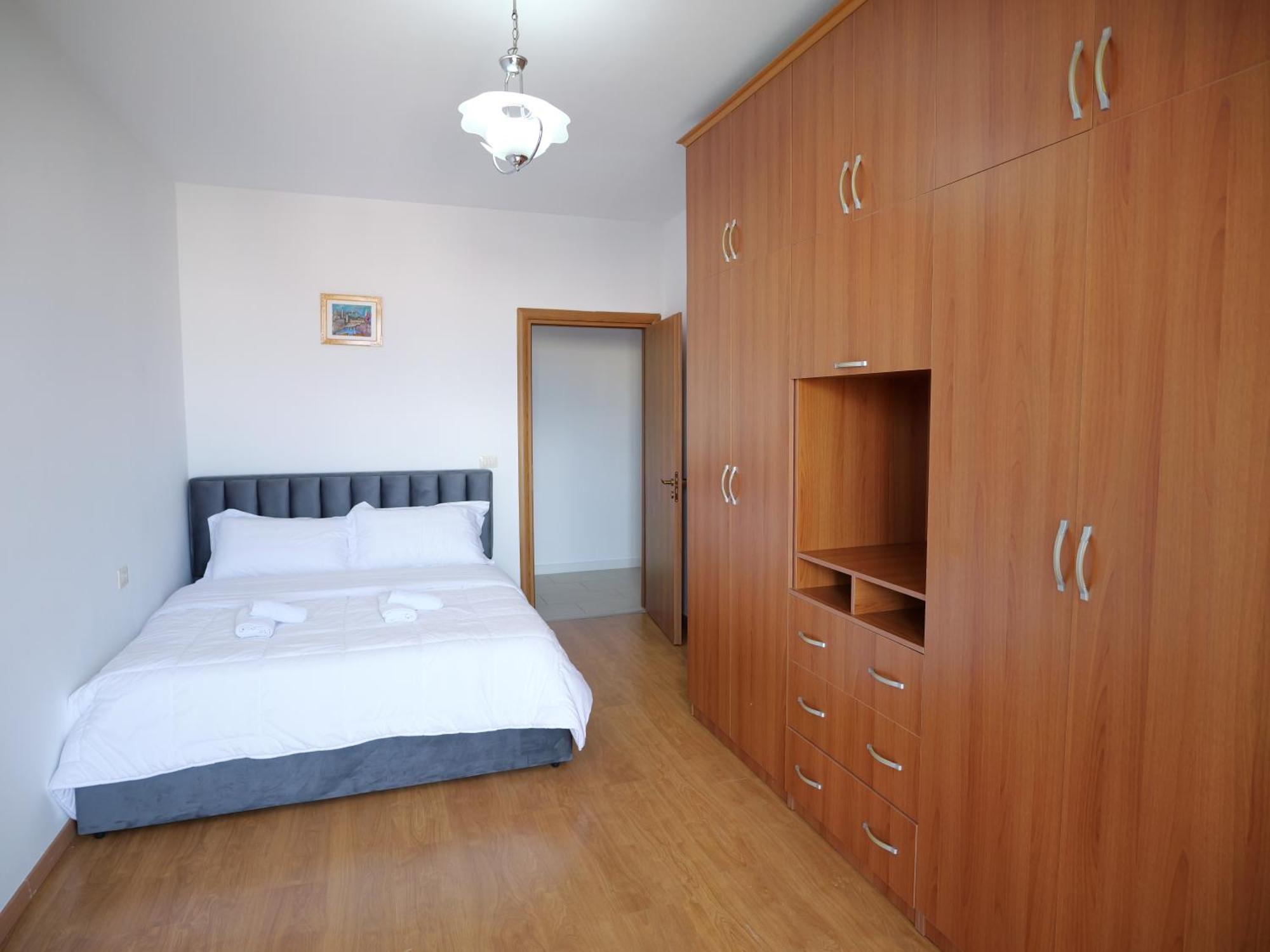 Apartment Fisi *