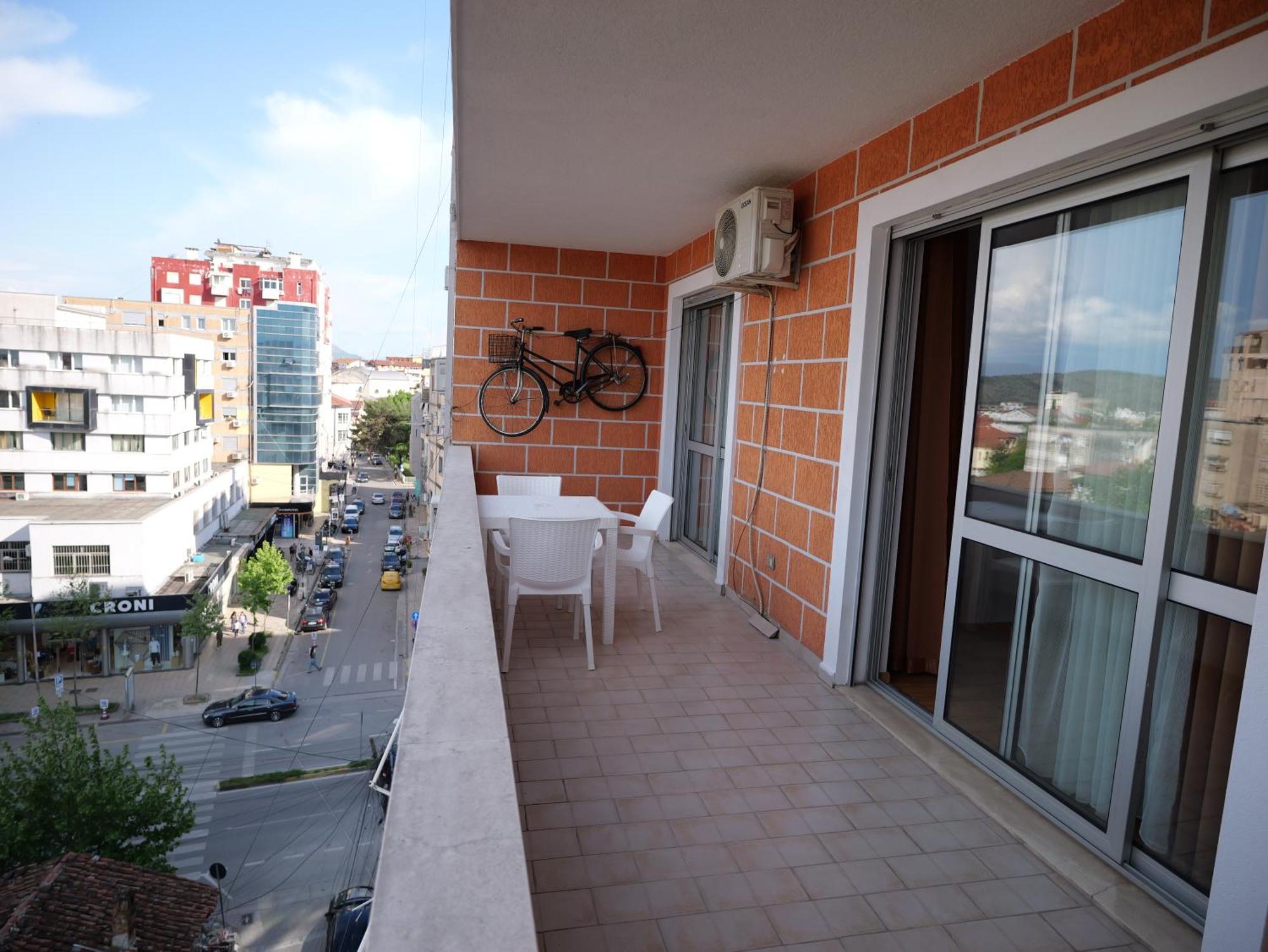 Fisi Apartment *
