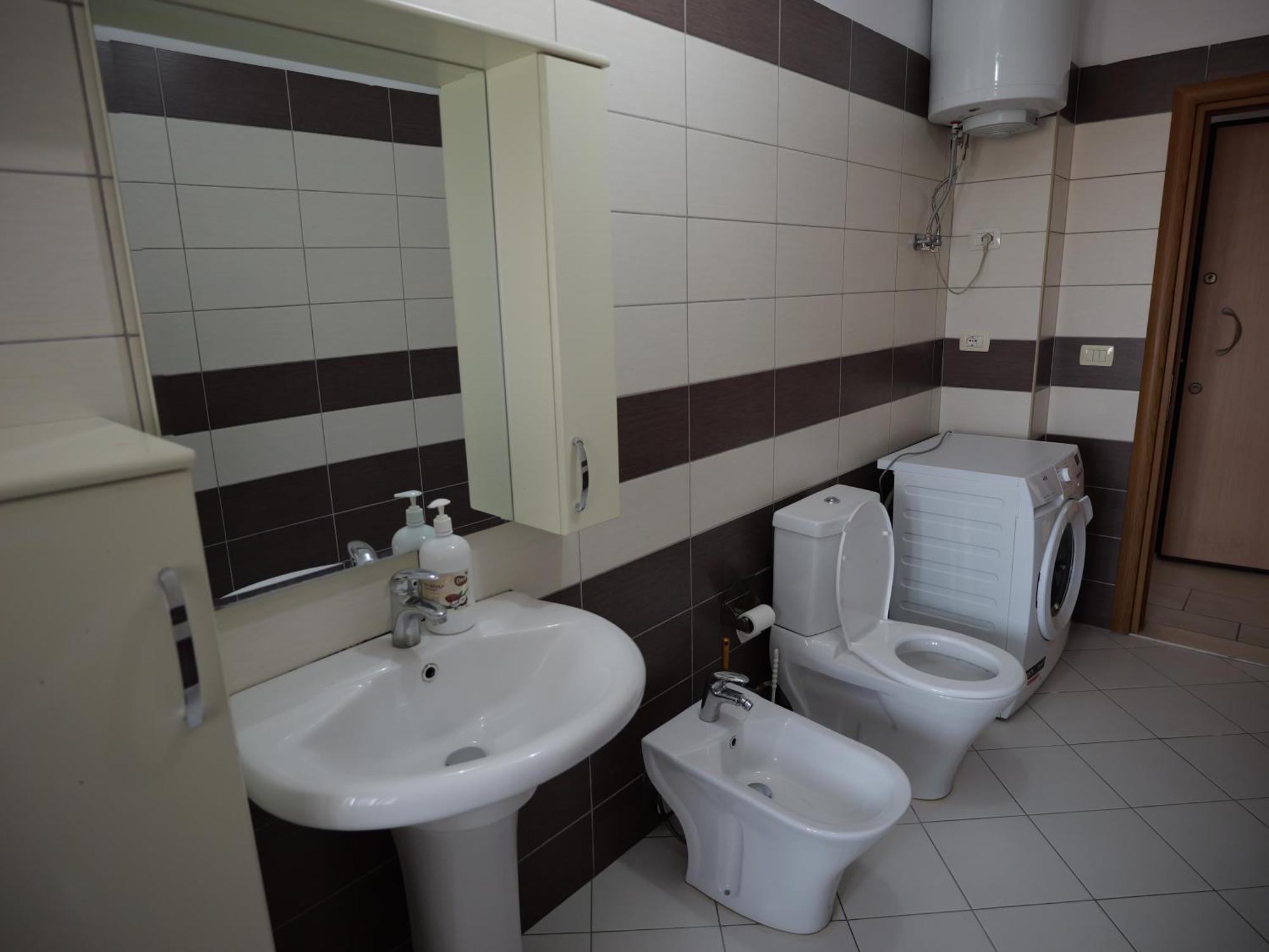 Apartment Fisi *
